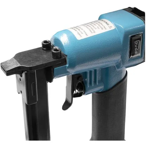 Güde KN 14 Agrafeuse à Air Comprimé IG 1/4" ( 40088 ) + 1800x Agrafes + Huile + Lunettes De Protection + Coffret 3 Güde KN 14 Agrafeuse à Air Comprimé IG 1/4" ( 40088 ) + 1800x Agrafes + Huile + Lunettes De Protection + Coffret – Image 3